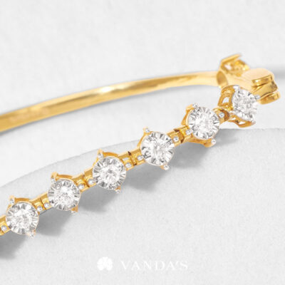 Alternative view of 'AMMY' สร้อยข้อมือประดับเพชร