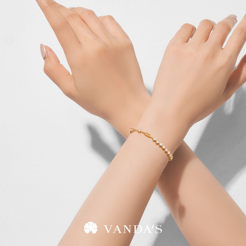 'AMMY' สร้อยข้อมือประดับเพชร - Image 8